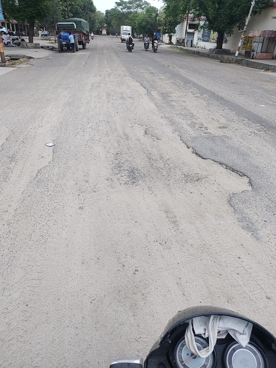 The roads of the new market place are in bad shape