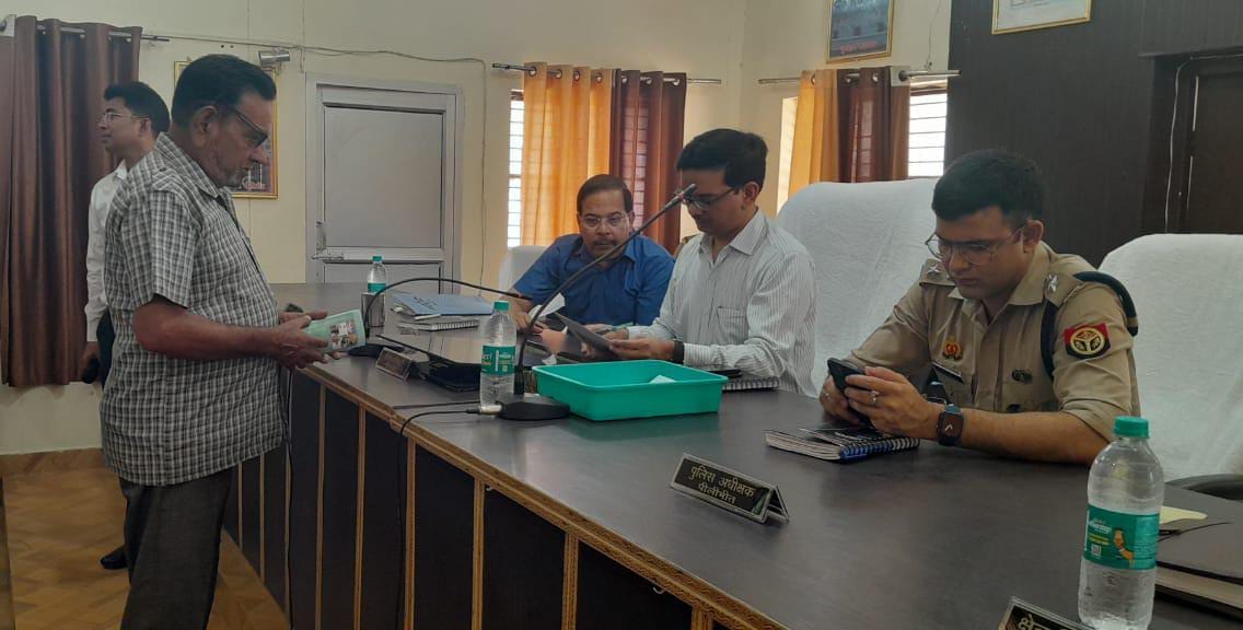 Four station in-charge including CO Sadar did not reach on time, clarification sought