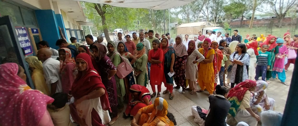 Light failure of civil hospital, services affected for one hour