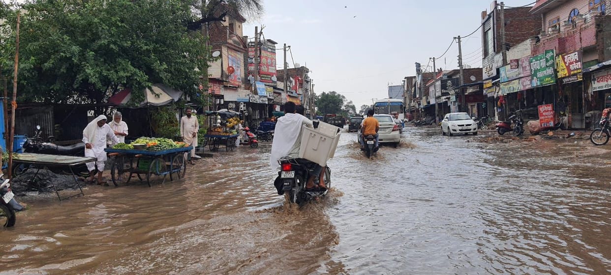 Effect of Biparjoy seen in Fatehabad, heavy rain in Bhuna, storm in Fatehabad