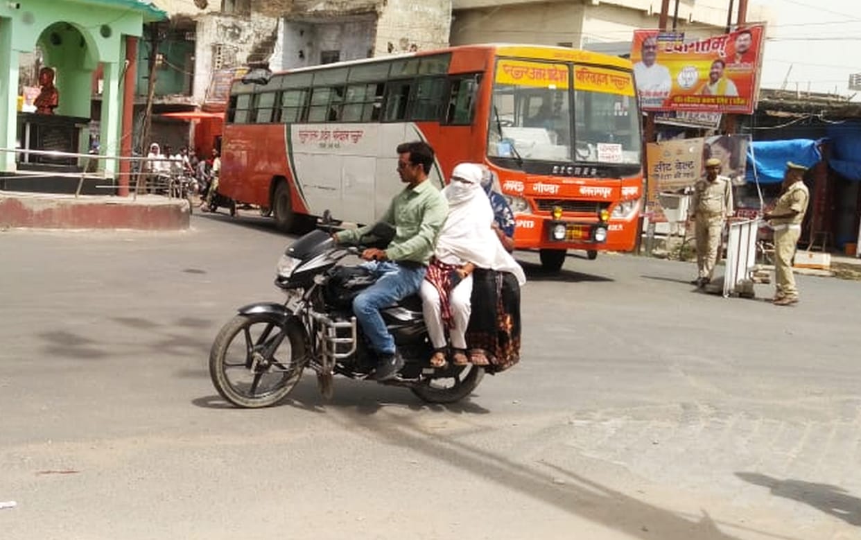 Heat showed more attitude, mercury crossed 42 degree