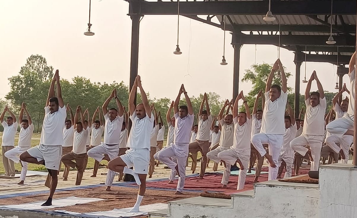 SSB jawans did yoga
