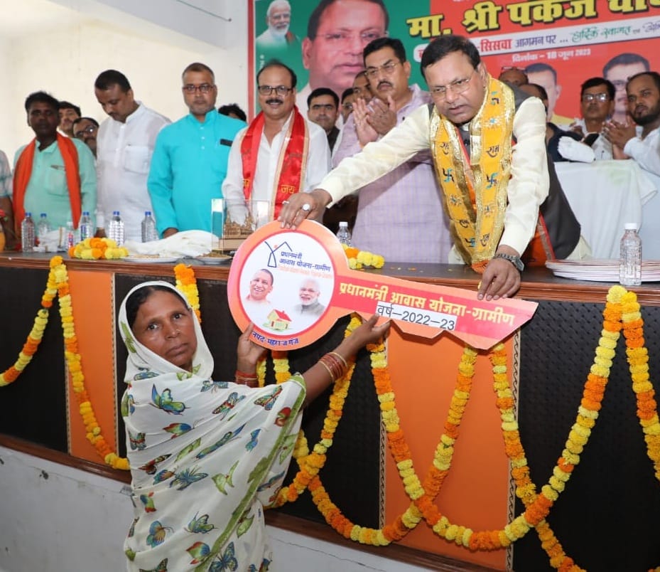 Modi is making the poor, farmers and laborers self-reliant