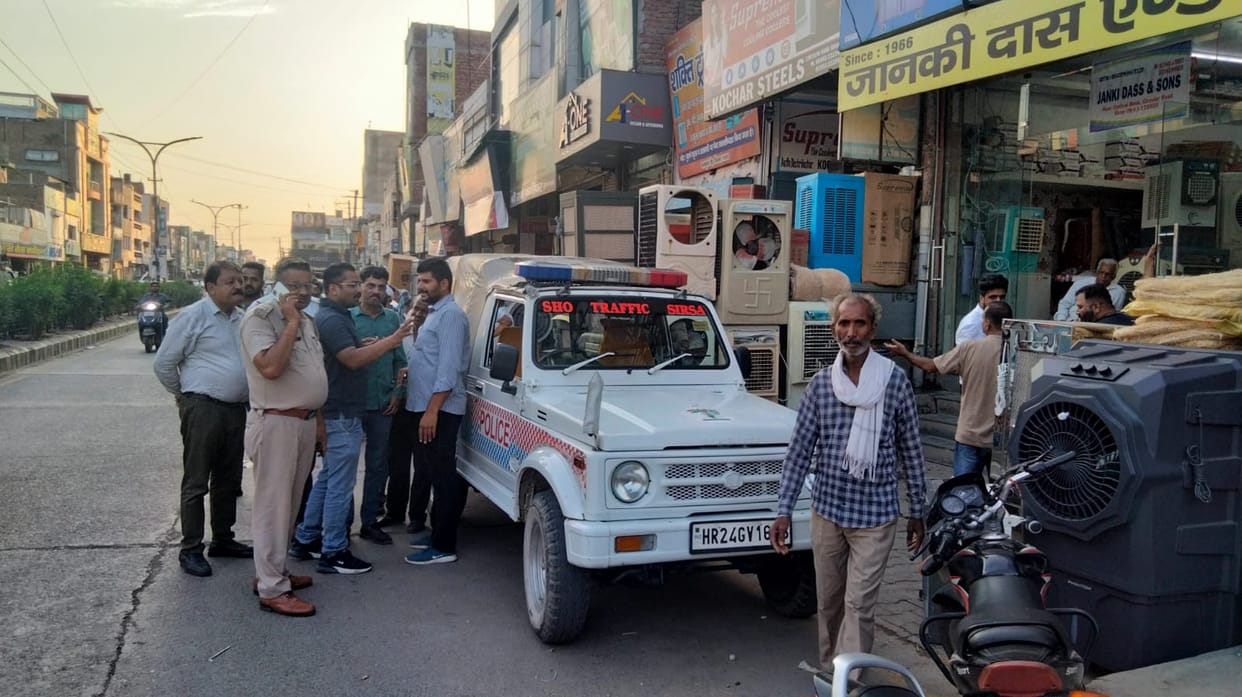 Instructions to remove goods from circular road, if not removed, will be confiscated