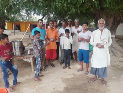 Sharbat was given to people in Baracha