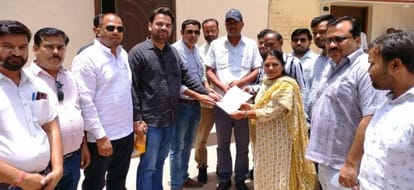 Corporation's contractors asked for payment of old bills