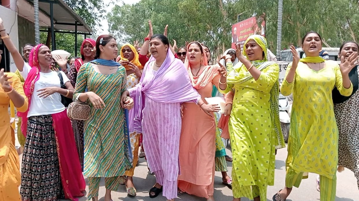 Mangalamukhi gathered from Farrukhnagar, Manesar and Pataudi, appealed to the Superintendent of Police for security
