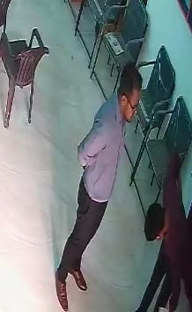 CDO slapped Panchayat secretary, video viral, demonstration