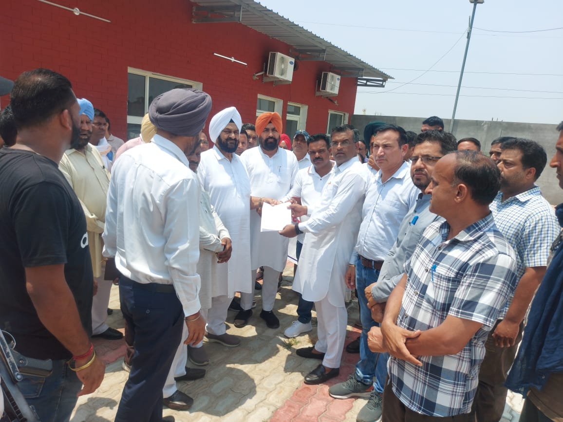 Guest teachers submitted memorandum to legislators in support of their demands