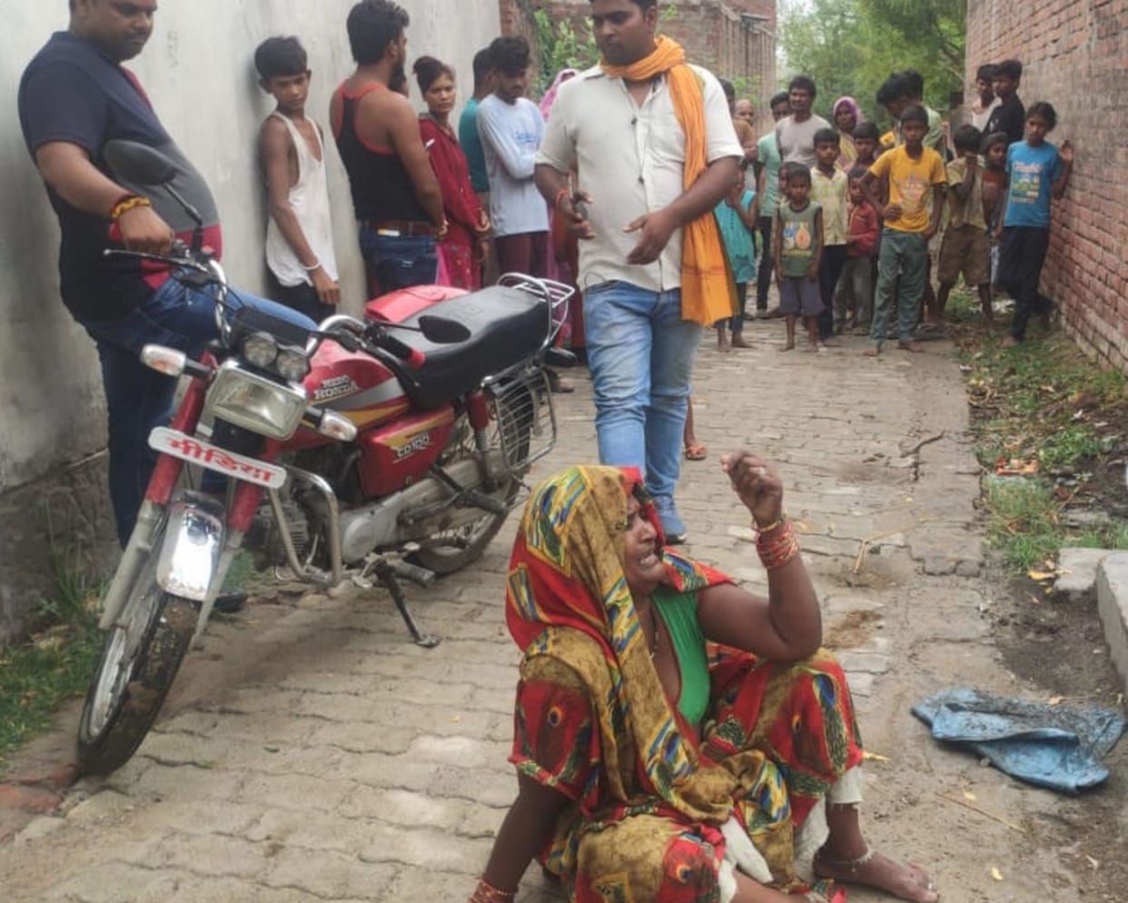 Lorikpur drowned in screams, police increased vigilance