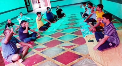 Enthusiasm was shown among the seekers in rural areas as well.