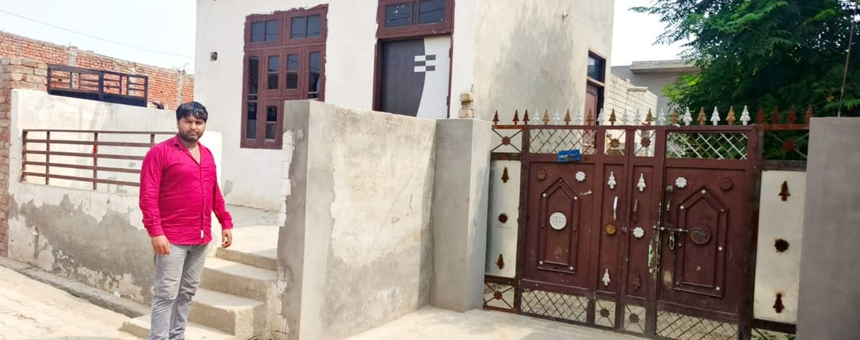 Girl gang leader attacked youth's house for not getting iPhone
