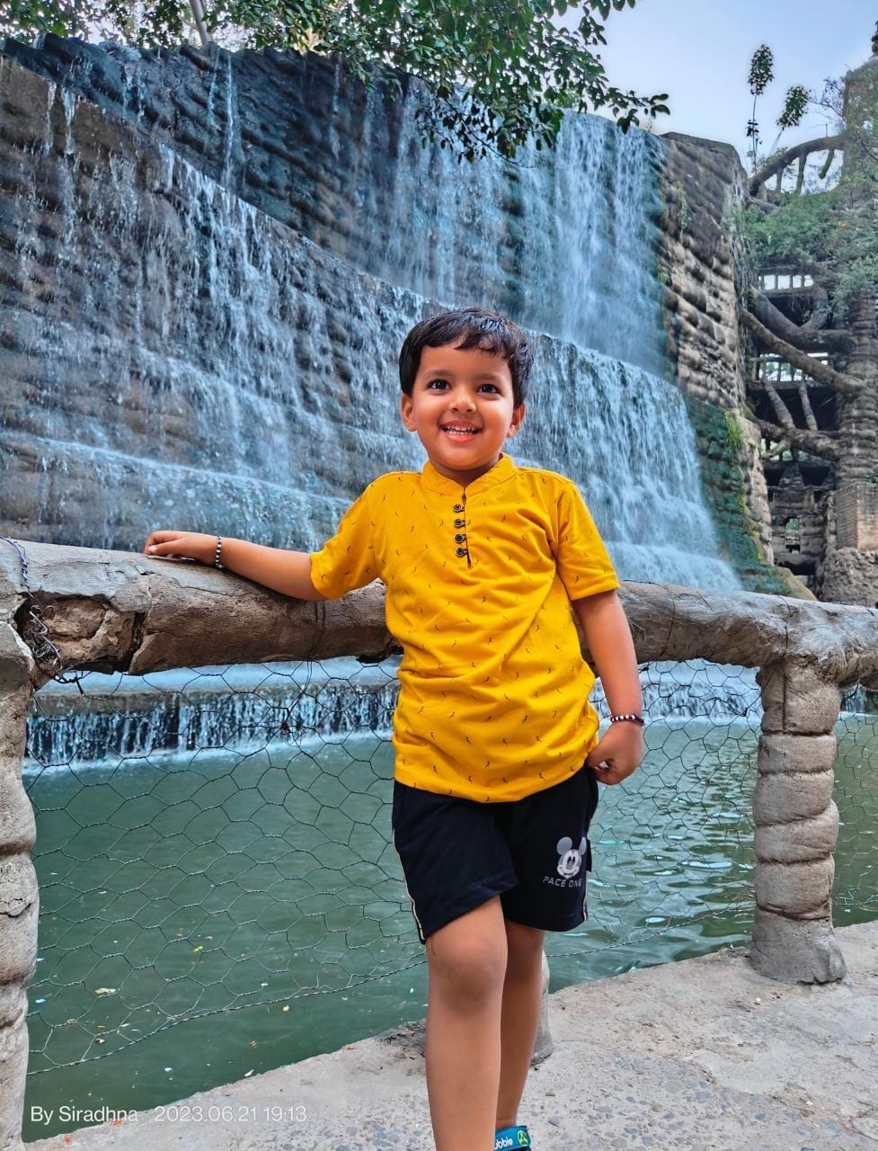 2 years 11 months old Hanu remembers the capital of all the states
