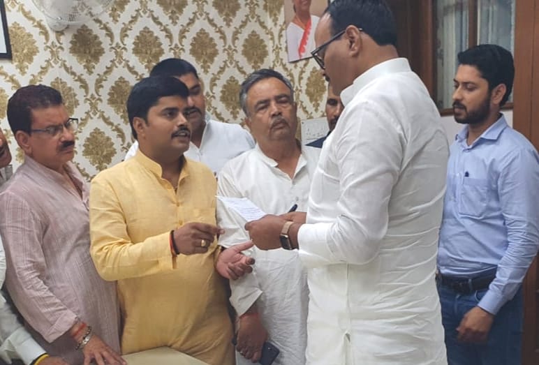 Demand from Deputy CM to increase facilities in the hospital