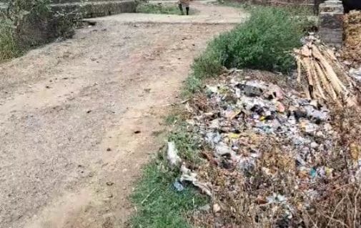 Temple road in ruins, Mahant warns of fast unto death