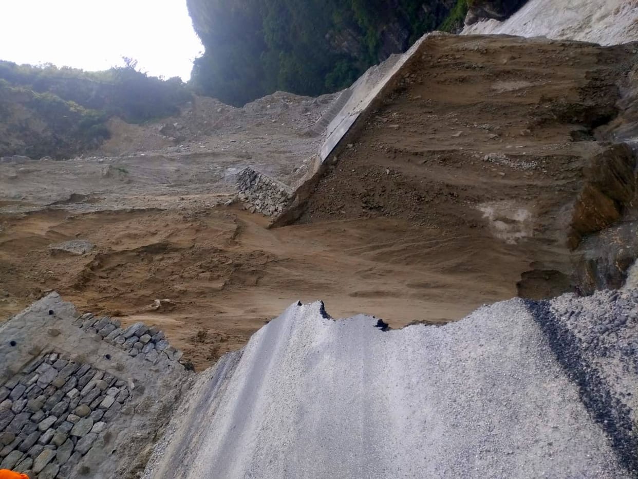 Road connecting China border closed for the second day