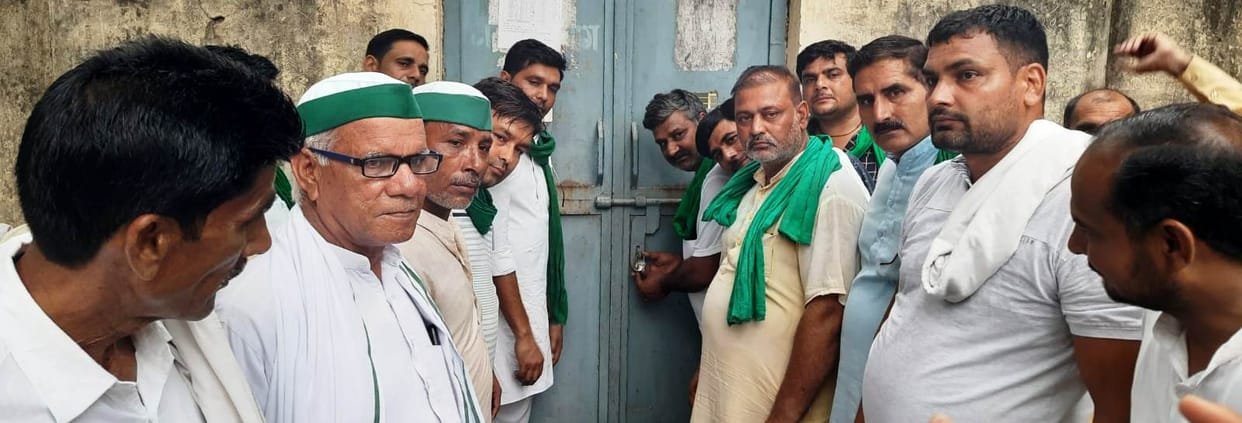 Farmers locked, mill gave assurance of payment