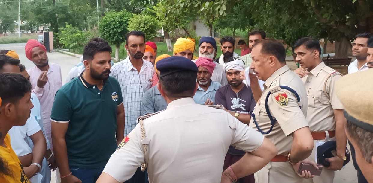Three youths went to bathe in Ghagghar at Chandpura head, one died due to drowning