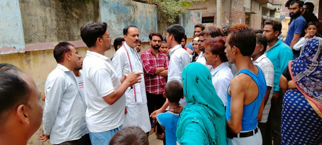 People of Babujai locality are not getting water since 40 days