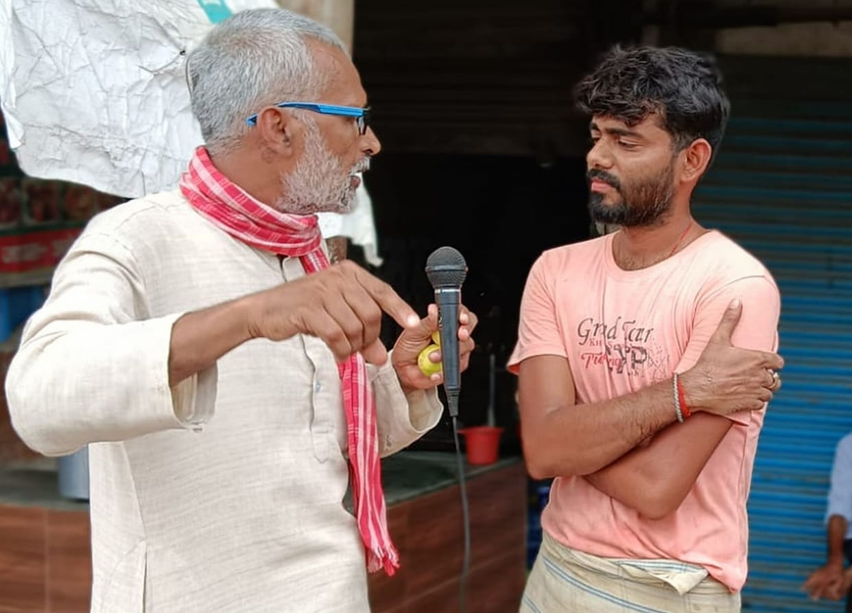 Farmer leader met people regarding transport problems