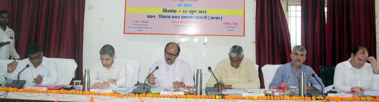 Give benefits of government schemes to the eligible: MP