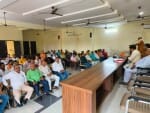 कार्यक्रम में मौजूद भाजपा पदाधिकारी