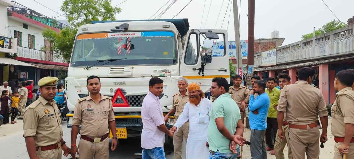 a girl injured in accident