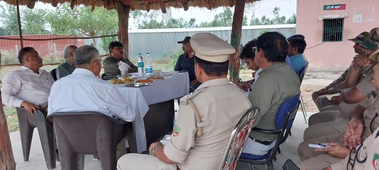 Uttarakhand forest officials meeting in UP