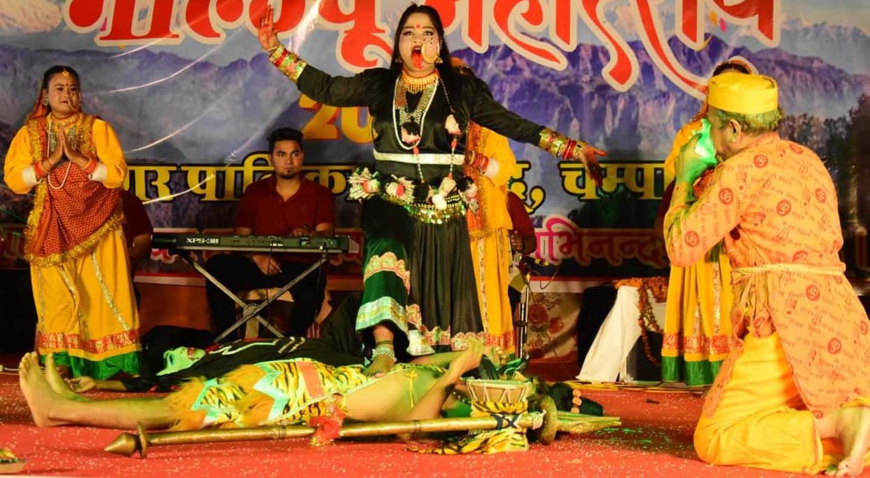 Golju Festival: Almora Englishman came in taxi...