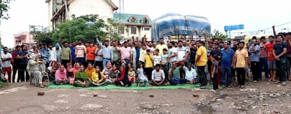 Angry people jammed due to electricity and road problems