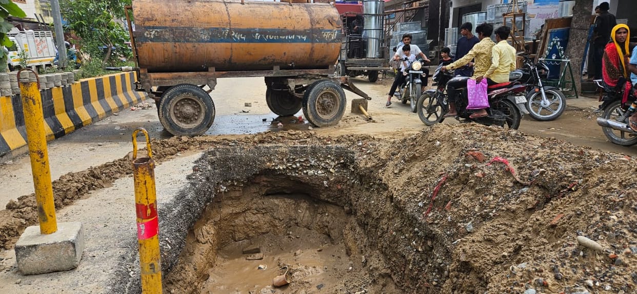 Water supply was smooth, the pit was not filled on the main road
