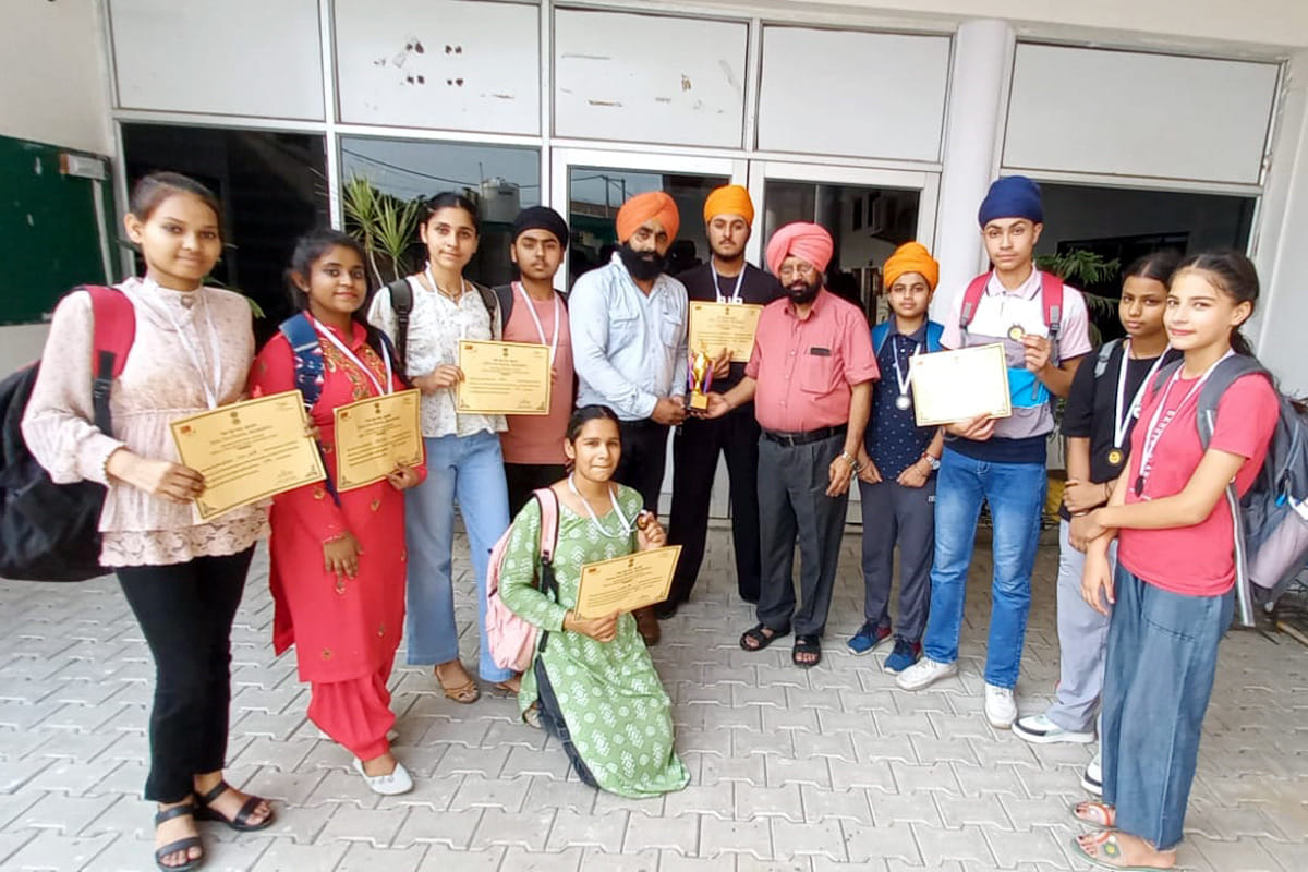 Satluj School got third place in dance competition