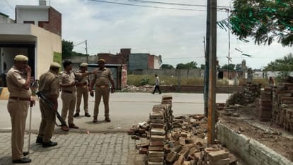 Police stopped the renovation of the religious place without permission