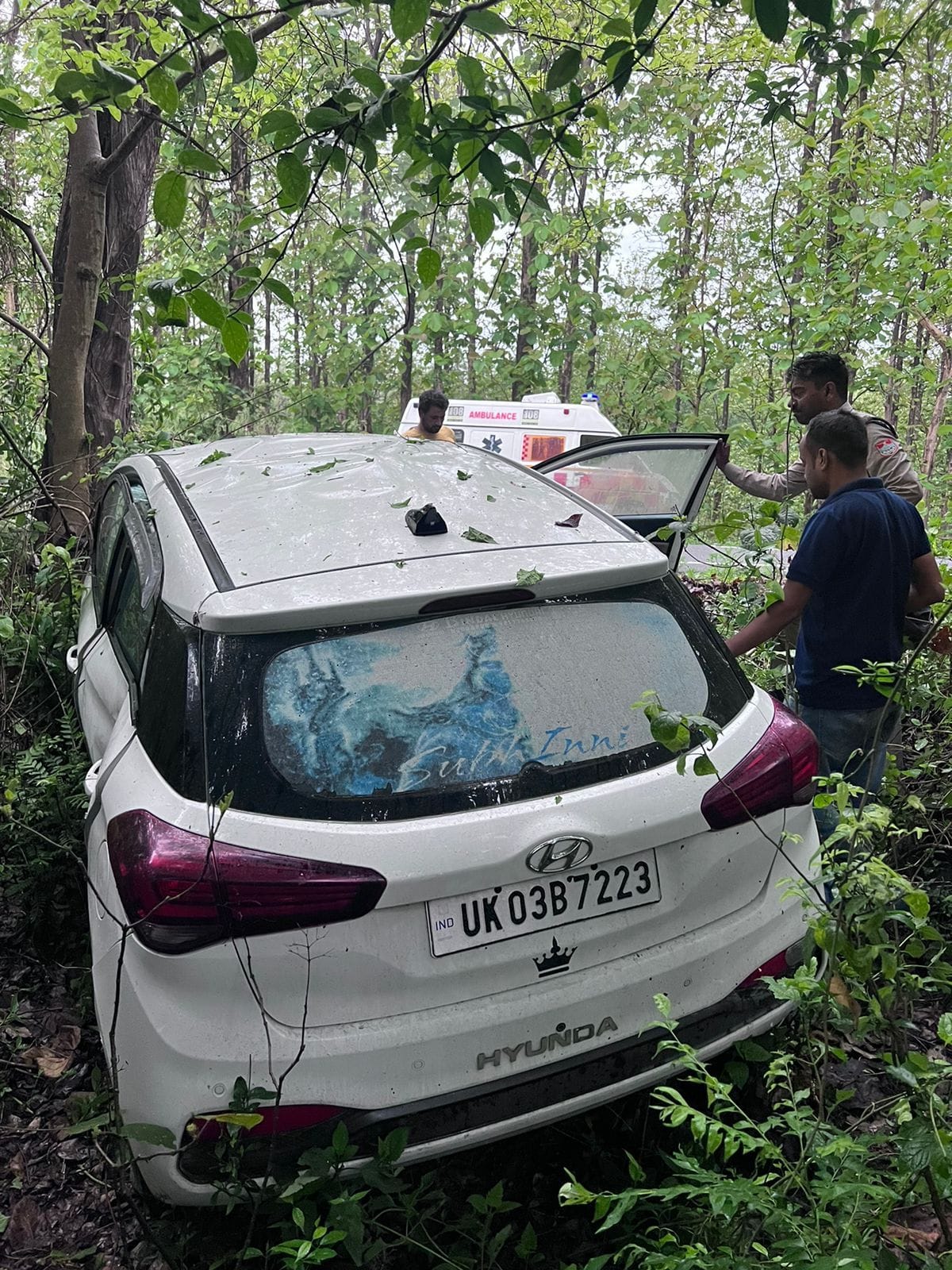 Two injured including health department personnel in the accident