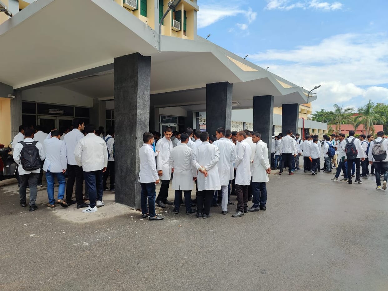 Medical colleges in UP, Doctoral studies in UP, MBBS seats in UP, Nursing seats in UP