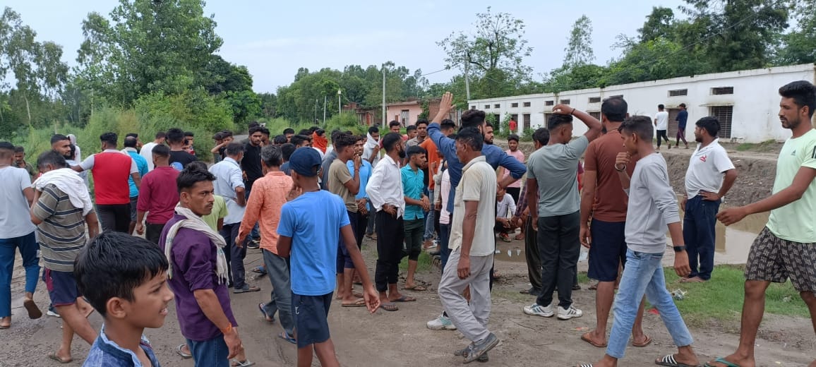 Police stopped panchayat in Bhupkhedi, jailed six including the president of Karni Sena