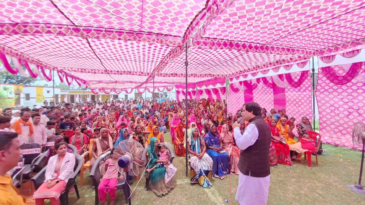 Now many people are doing politics for greed and selfishness: Varun Gandhi