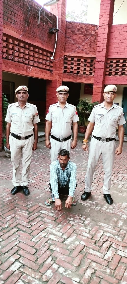 Second accused of poppy husk smuggling on 2 days remand