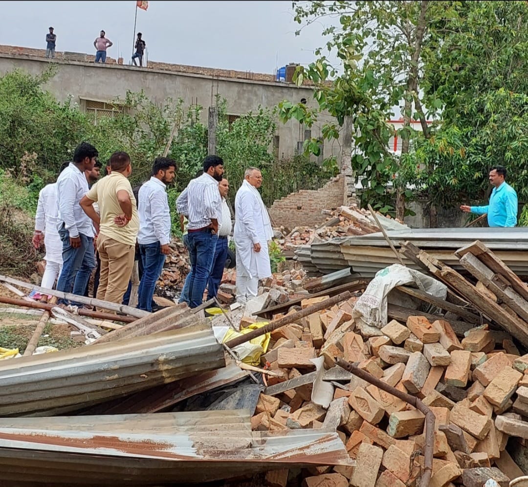 Former MLA met victim of house demolition in Gagaha