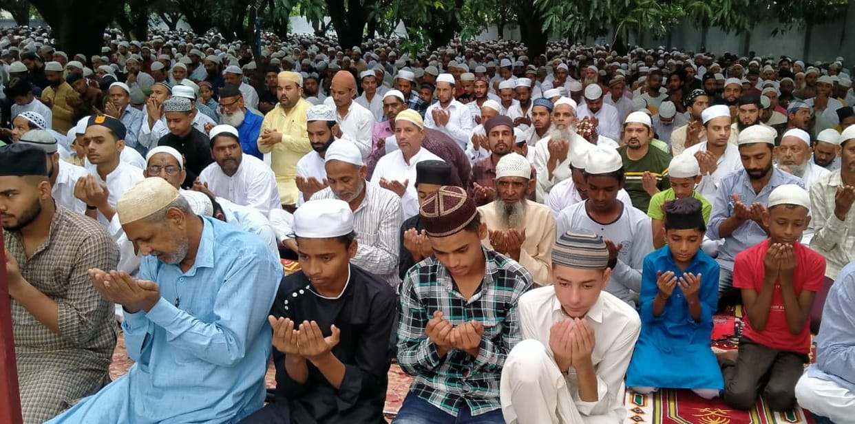 Bihar College professor asked homeland in pakistan bangaladesh adjoining area for india muslim on social media