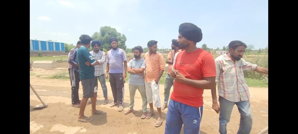 Chakka jam in protest against the supply of soil and stone to Punjab