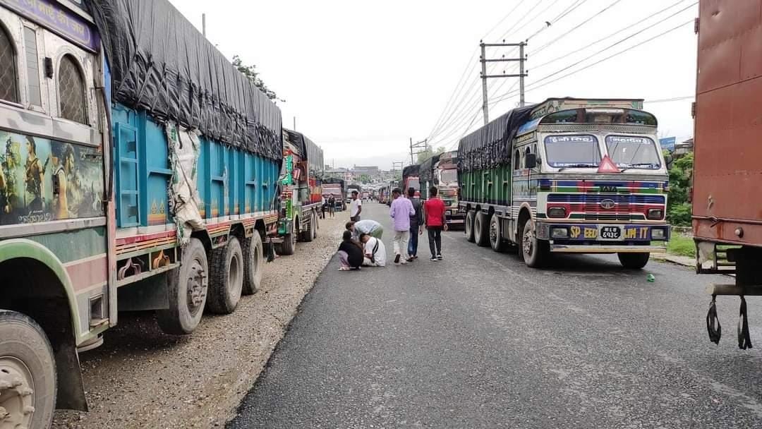 Narayangarh-Mughalin road closed due to landslide