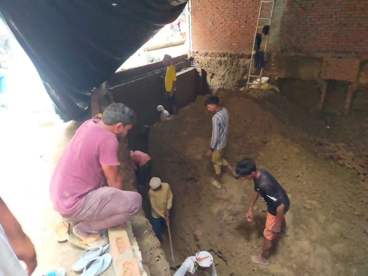 Cracks in houses due to construction of basement, demand for action