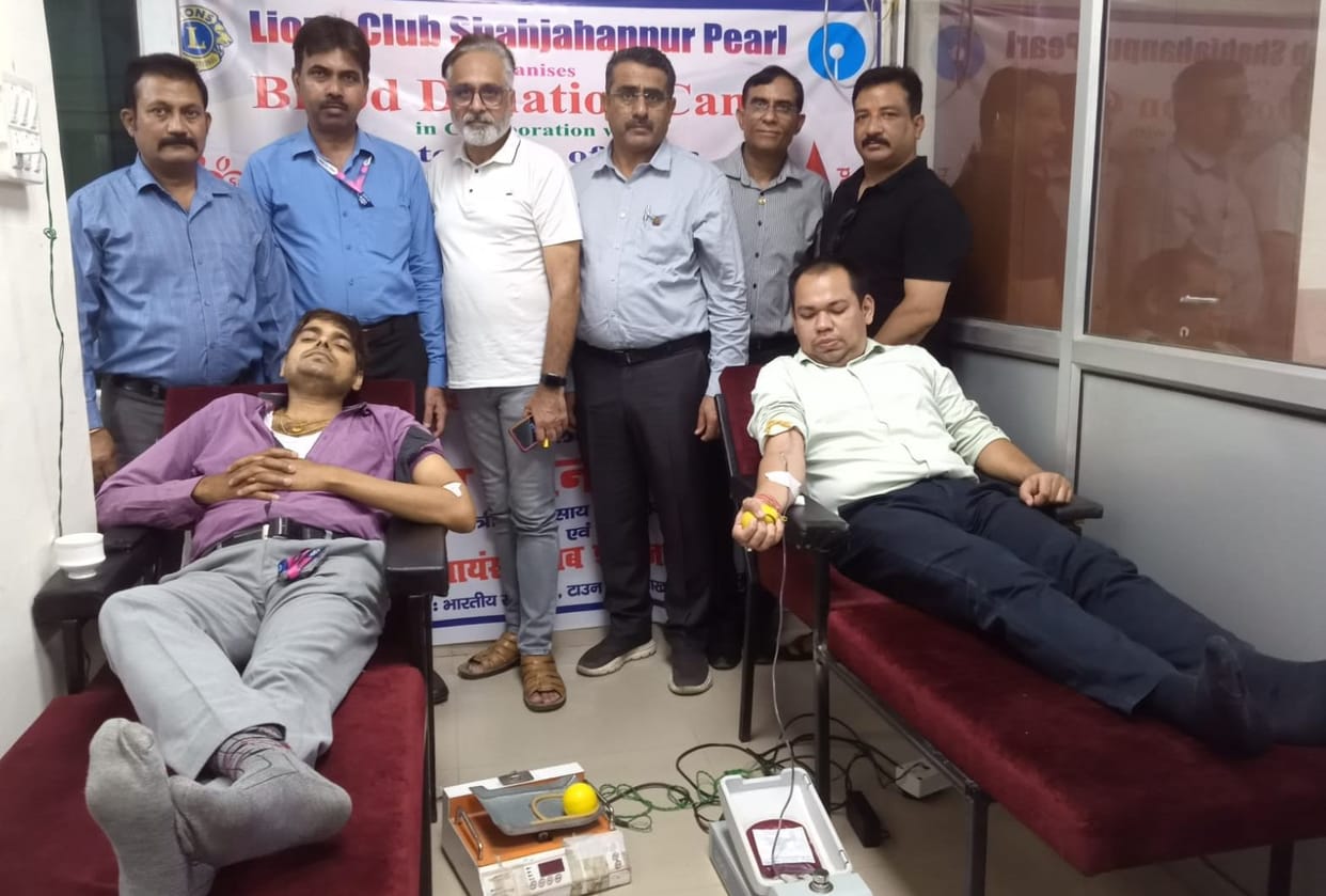 18 people donated blood in the camp