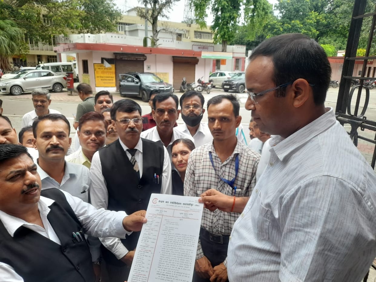 Demand to connect Shahjahanpur court with Lucknow bench