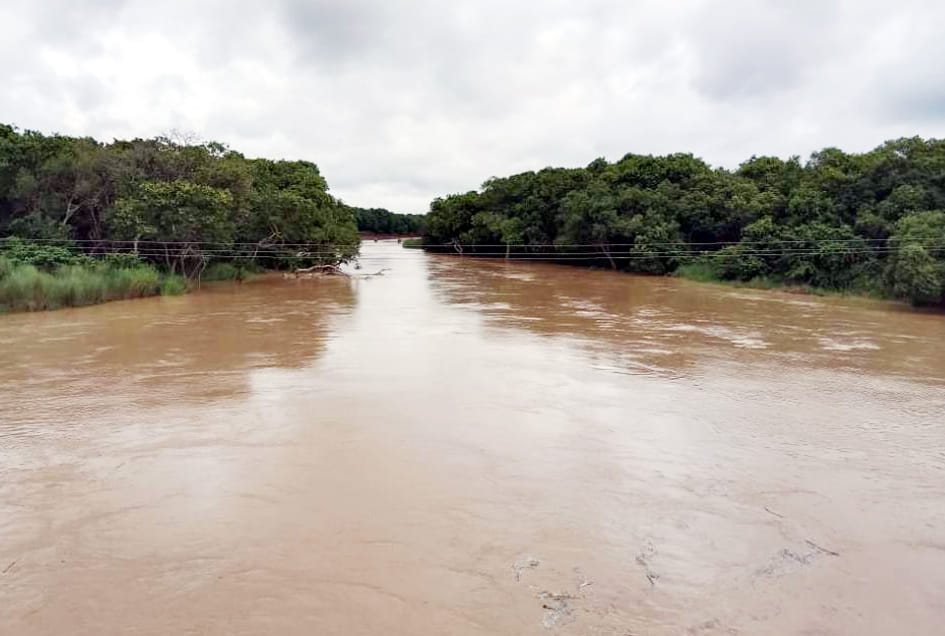 Nakuha drain swelled due to rain on the mountains