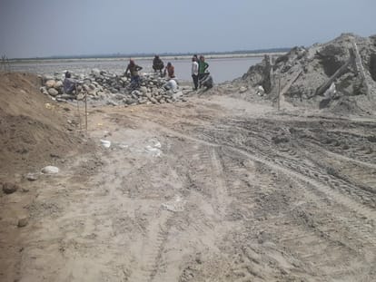 It is not possible to deal with the flood of Sharda with half-hearted preparations