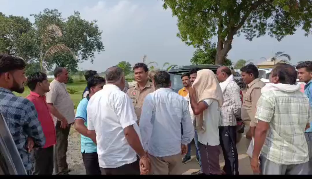 Allegations of selling plots on the pretext of facilities