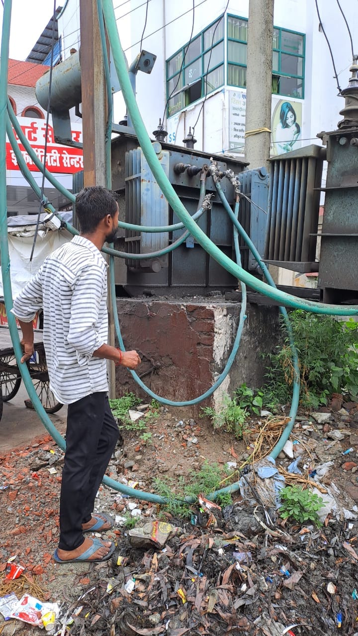 Electricians kept running throughout the day to correct the fault