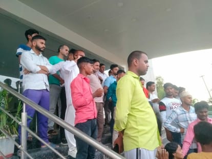 Stones seen in ultrasound even after operation, victim sitting on dharna